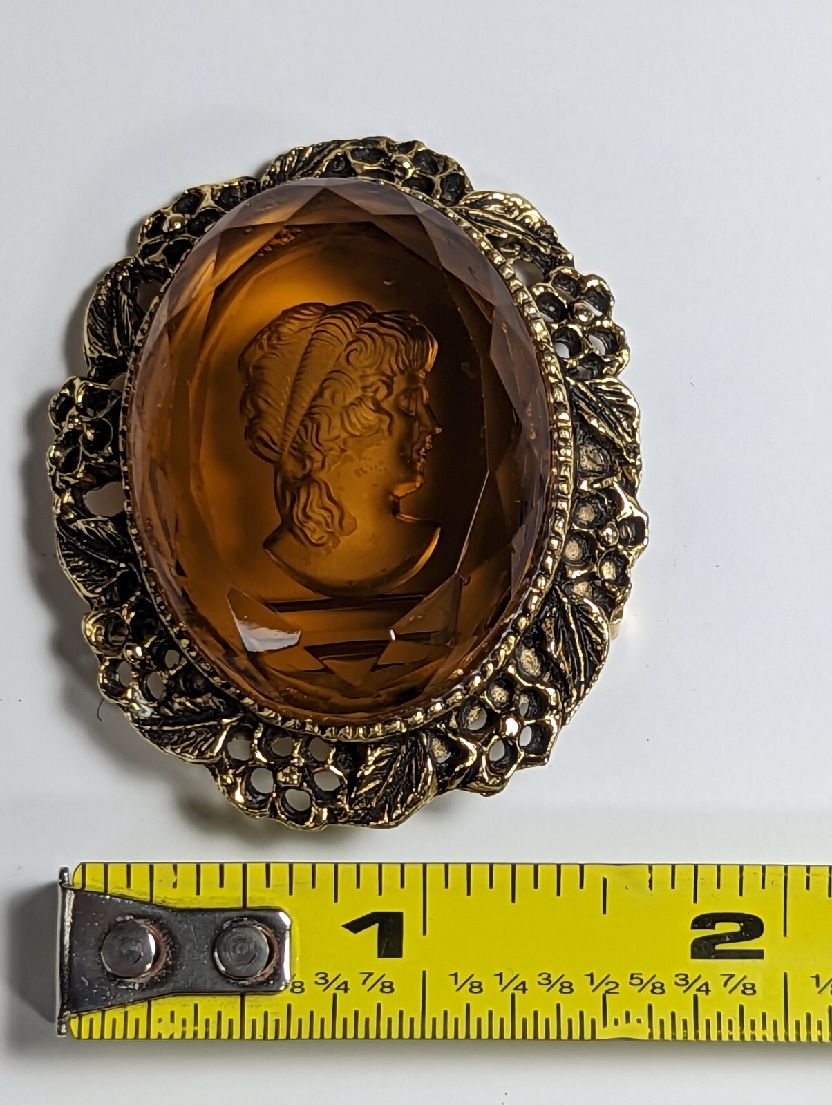 Vintage Amber Glass Intaglio Gold Tone Cameo Broo… - image 15