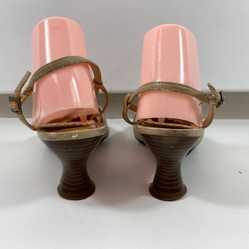 Vintage Highlights Womens Tan Strap Sandal Pumps Shoes 2" Spool Heel Size 9.5 - Picture 5 of 21