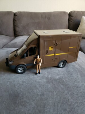 Bruder UPS Truck Mercedes Benz Sprinter Truck 2006 Made Germany 17  