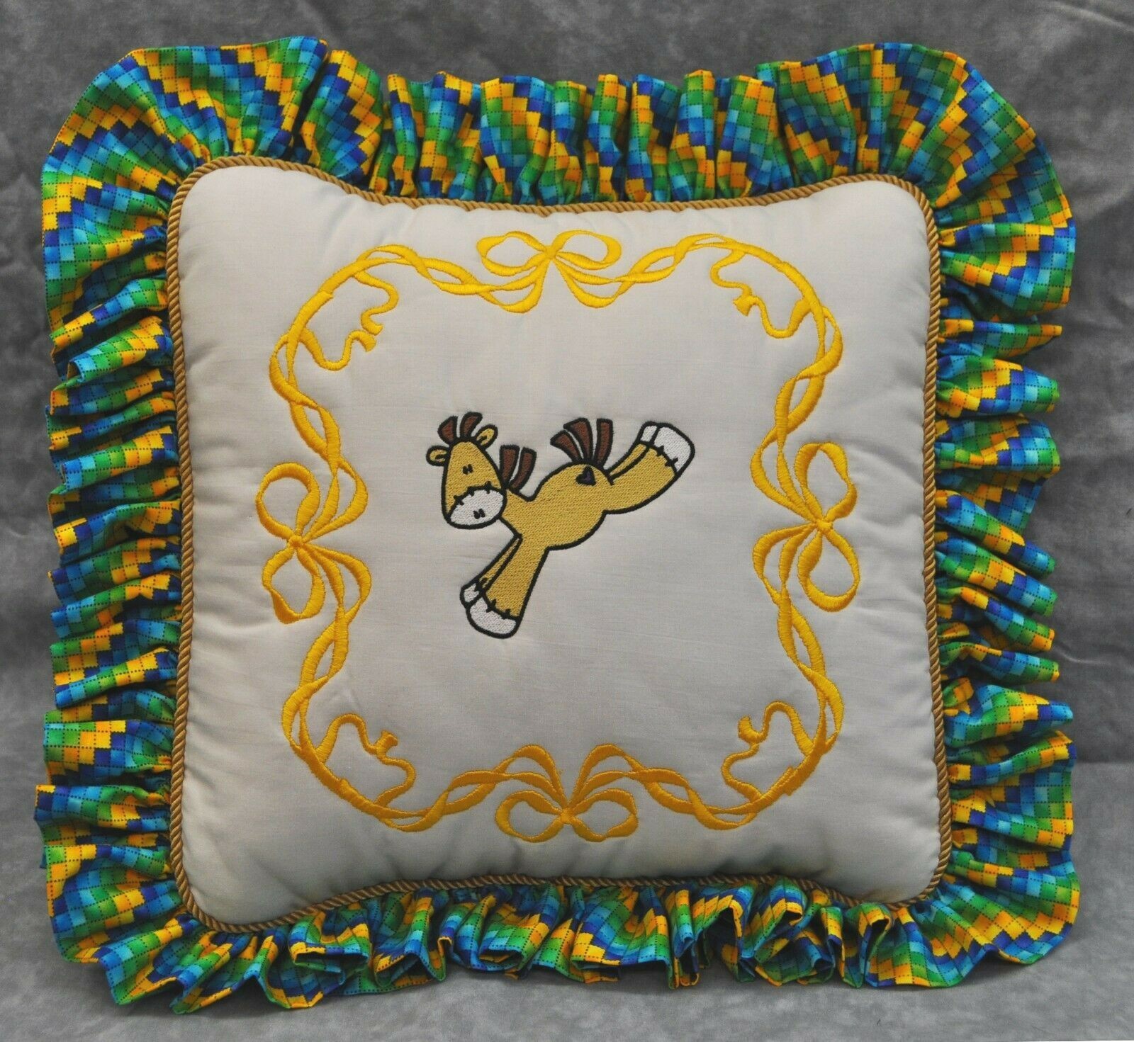 NUOVO Calzino Ricamato Arruffato Cavallo Pony Cuscino realizzato con Tessuto Bianco Ralph Lauren