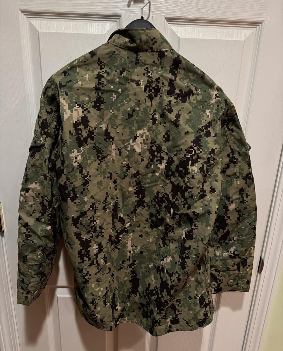 USNavy NWU Type III ライナー付き Small Regular US Navy NWU Type III Shirt Mens Small 32 Short Camo Military
