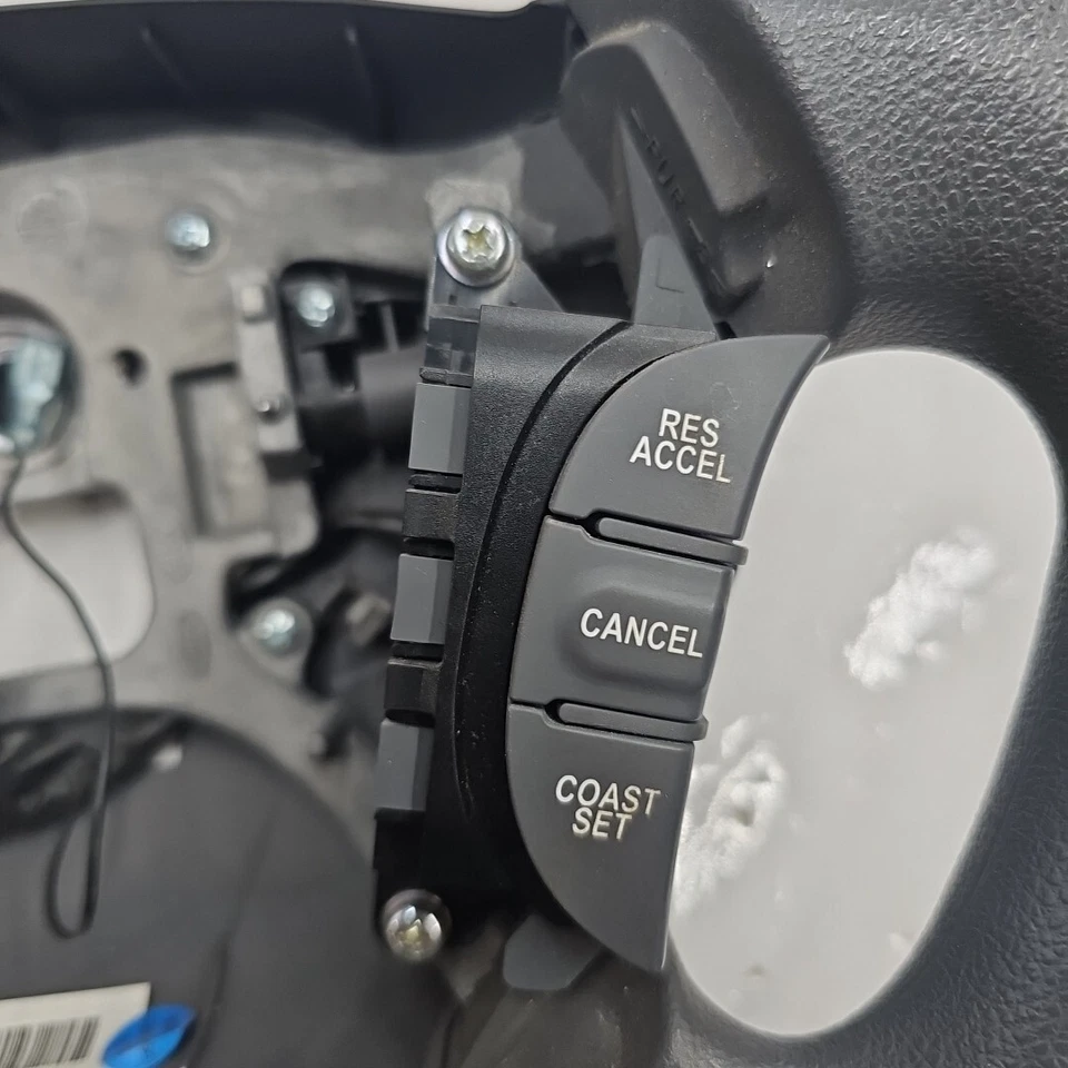 2006-2010 Kia Sedona Driver Left Steering Wheel w/ Cruise Control Switches Gray - Image 3 of 4