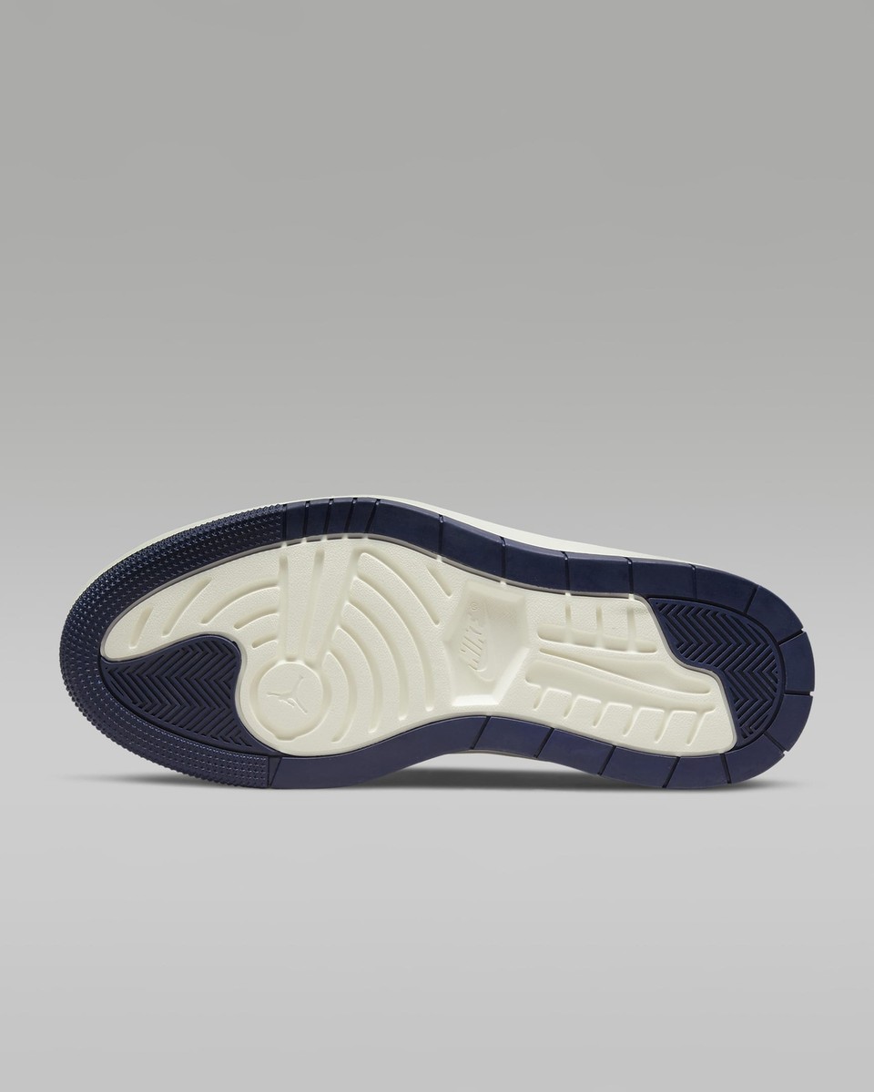 スニーカー NIKE Wmns Air Jordan 1 Elevate Low DH7004-141 Air Jordan 1 Low Elevate Navy White DH7004-141 | SneakerNews.com