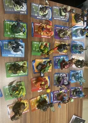 SSA FULL SET 32 Fig. + 4 Legendary + 4 Adv. Packs + Karten/Codes TOP