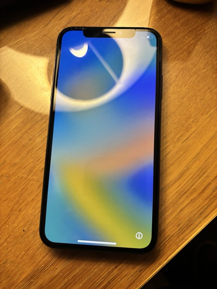 Apple iPhone X · 128GB, photo 4 of 4