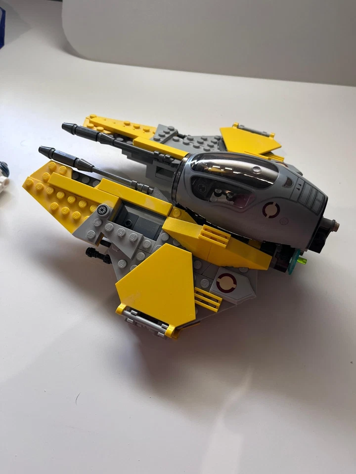 LEGO Star Wars 75281 Anakin's Jedi Interceptor, foto 4 de 5