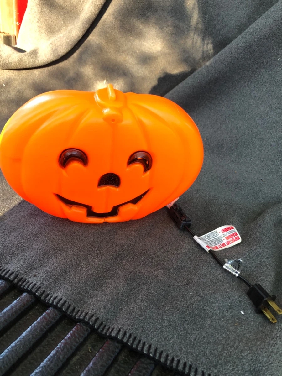 25+ Vintage Blow Mold Pumpkin In Halloween Lights (1960-1990) for