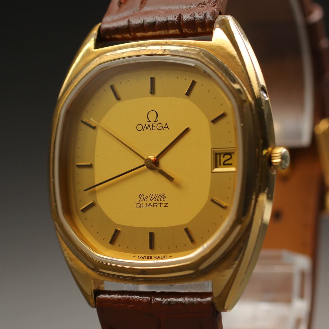 Vintage 1979 OMEGA DeVille Cal.1332 Quartz Gold 33mm Date Men's