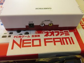Neo Fami console Japanese Plays NES Cartriges Complete in Box
