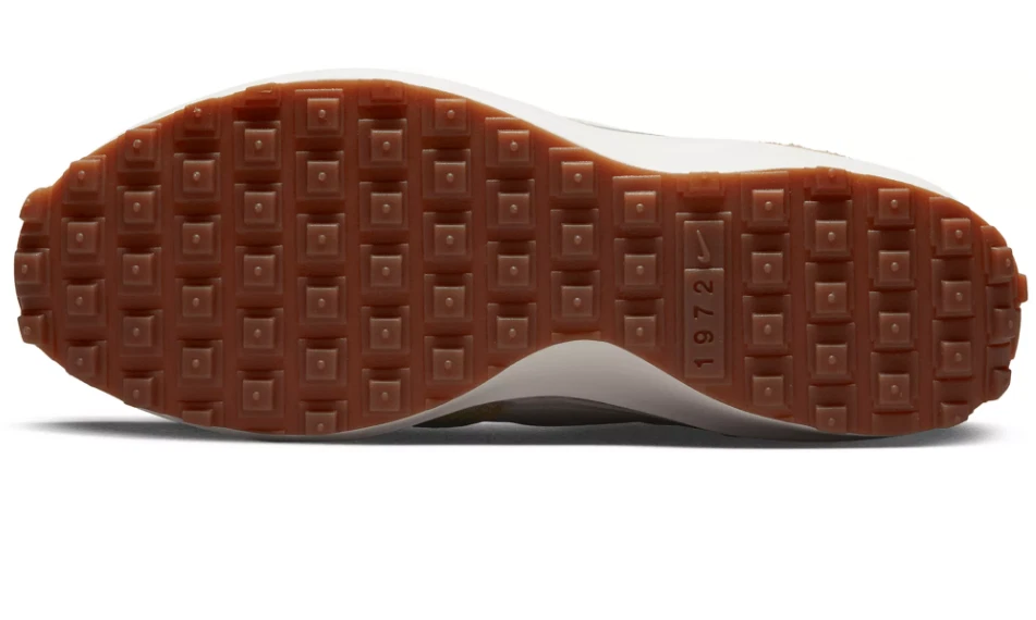 Nike top waffle bottom