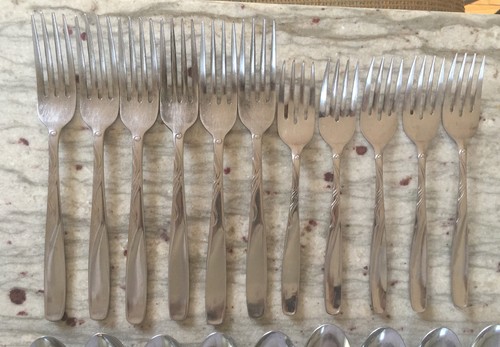 Rare Vintage Towle SCC stainless Japan wavy line wave Flatware 35 pcs - Picture 10 of 10