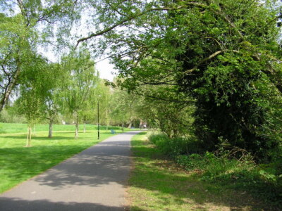 Foto 6x4 Weg bei Hills Meadow Lesung Der öffentliche Fußweg am Rande von c2009