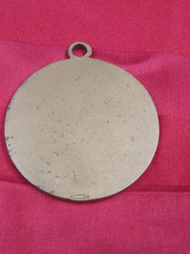 J Eugene McAteer High School 1972 Pendant Sa Francisco 2inch - Picture 4 of 4