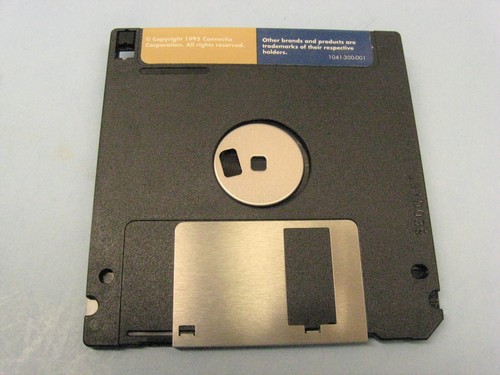 Connectix Macintosh Ram Doubler 3.5" Floppy Disk with instruction manual - Picture 5 of 5