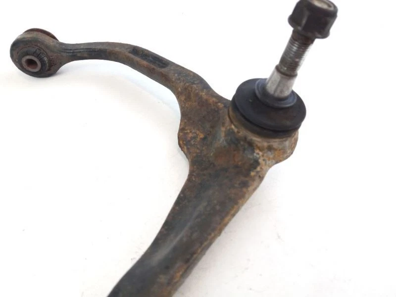 Braço de controle superior esquerdo dianteiro Dodge Nitro 2007 - Imagem 3 de 4