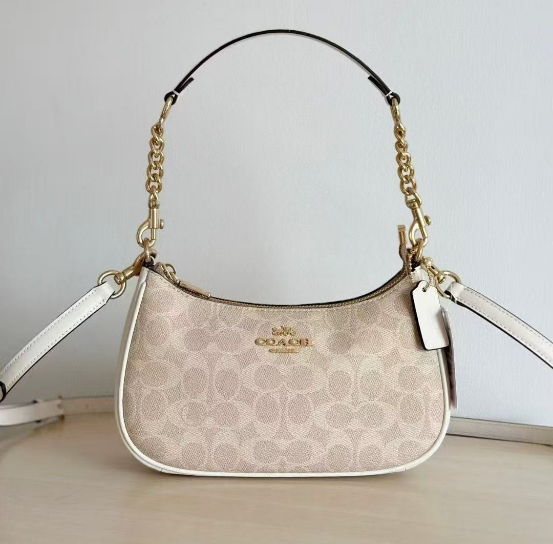 Coach NWT Teri Shoulder Bag In Signature Canvas CV933 Gold/Sand