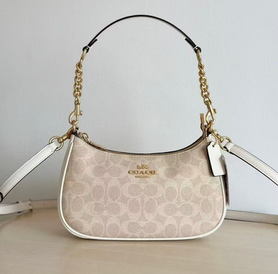 Coach NWT Teri Shoulder Bag In Signature Canvas CV933 Gold/Sand/Chalk Fast Shipp
