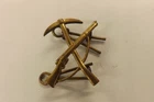 MILITARY BADGE WW1 BRITISH PIONEER BATTALION LABOUR CORPS 3CM X 2.5CM (3730)