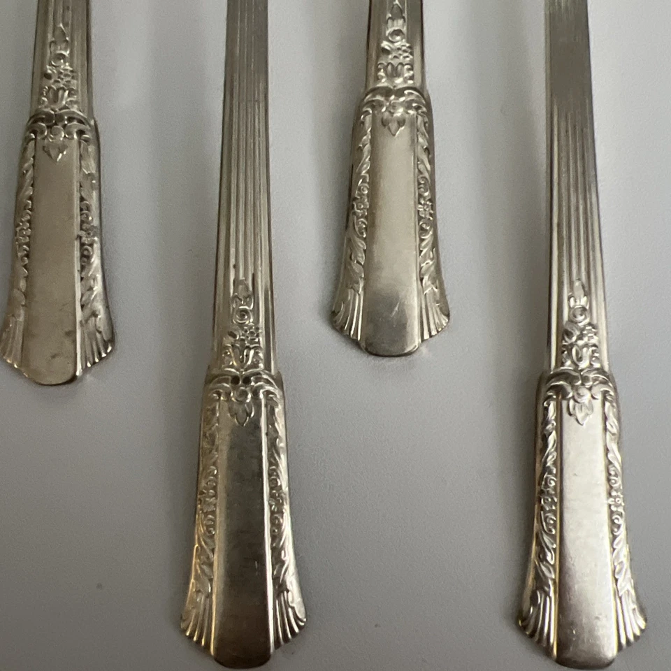 6-WM Rogers 1940 Patrón TREASURE Plateado Cubiertos Parrilla Horquillas 7-1/2" Foto 2 de 4