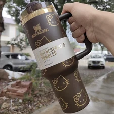 Stanley Quencher H2.0 FlowState 40oz Tumbler - Brown