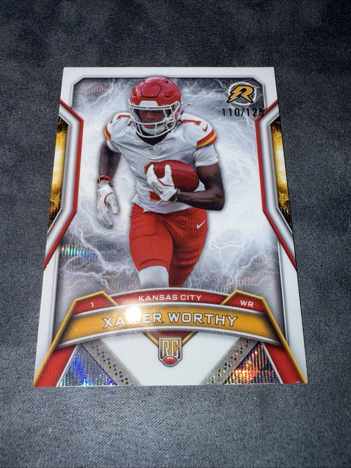 2024 Topps Resurgence Xavier Worthy White Surge Refractor RC /125 #143 Rookie