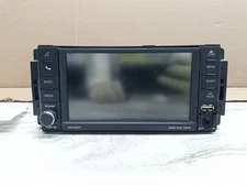 2012 - 2020 CARAVAN Am Fm Cd Player Radio Receiver Audio Navigation P05091200AC