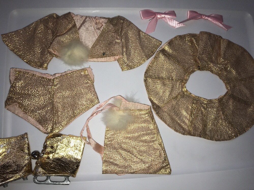 Terri Lee Doll Ropa cuatro pieza de oro Lame traje de patinaje sobre hielo Terri Lee Doll Ropa cuatro pieza de de de oro Lame traje de patinaje sobre hielo Venta en línea de descuento de fábrica