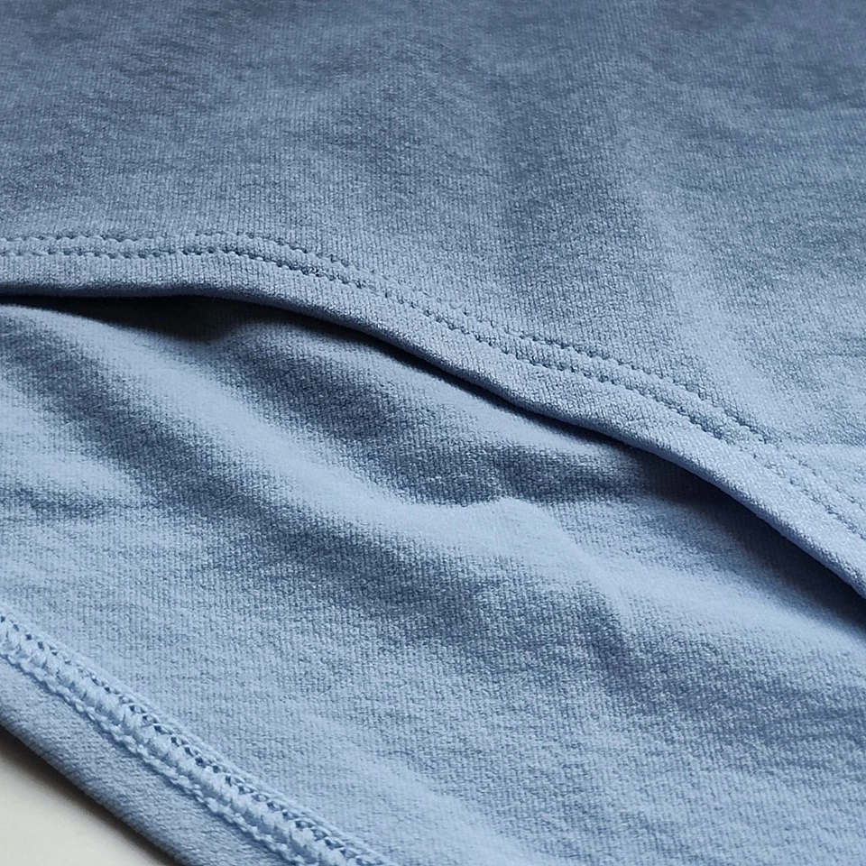 ROSA Victoria's Secret Sin Costuras Suave Hiphugger Panty Azul Claro Tinte por Inmersión L/XL Foto 4 de 4