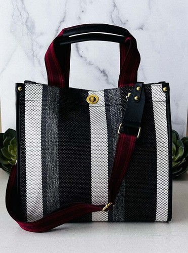 Small Stripe Tote - Picture 16 of 17