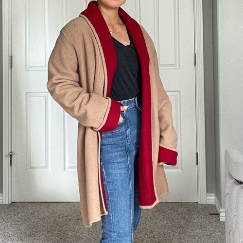 Vintage Neiman Marcus 100% Merino Wool Cardigan - Picture 5 of 12