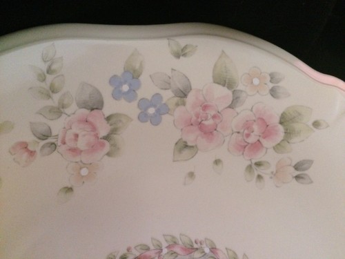 Pfaltgraff Tea Rose Dinner Set - Picture 7 of 7