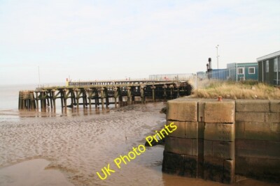 Foto 6x4 Tiefenmarkierungen auf einem stillgelegten Schloss, Grimsby Fish Dock c2015