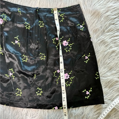 Vintage 90's XOXO Satin Flower Embroidered Vampy Mini Skirt 5 - Picture 8 of 8