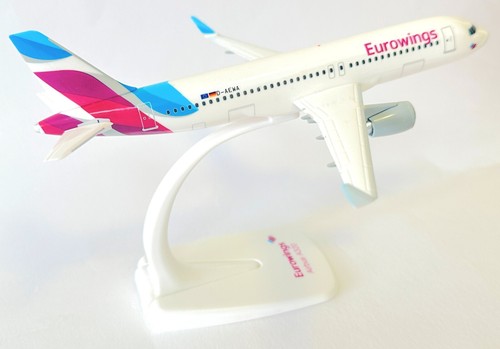 Airbus A320 Eurowings Alemania Snap Fit Coleccionistas Modelo Escala 1:200 D-AEWA - Imagen 4 de 6