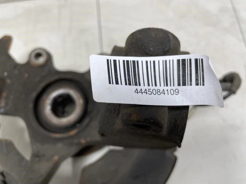 2005 VOLVO V50 T5 ПЕРЕДНИЙ ПРАВЫЙ ПАССАЖИРСКИЙ FWD ШПИНДЕЛЬ КОСТЯШКИ СТУПИЦЫ OEM + - Изображение 4 из 4