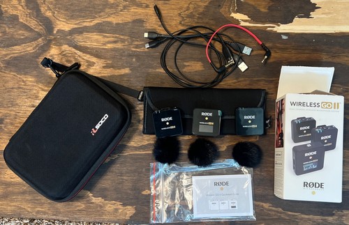 RODE Wireless Go II-Dual Channel Wireless System with Built-in Mics + Case