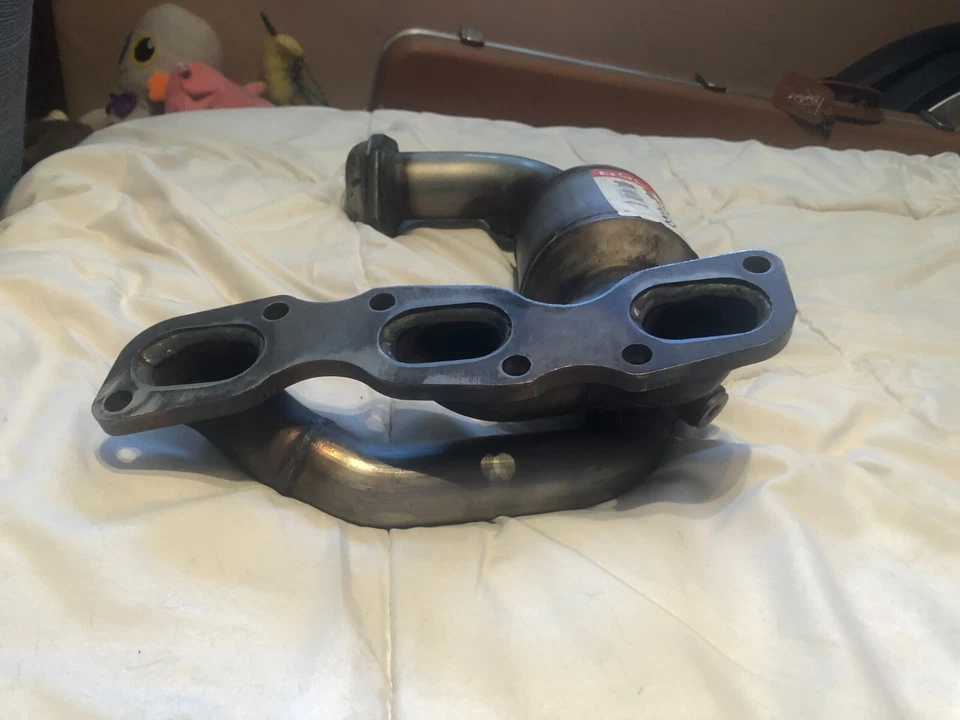 Convertidor catalítico Bosal 079-4185 para Ford Escape, Mazda Tribute y Mariner Foto 4 de 4