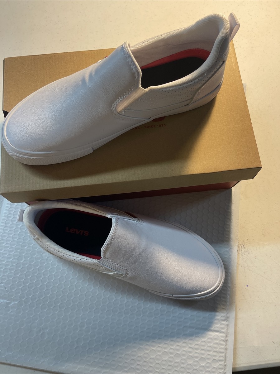 Levi's Naya Perf Showroom Women's White Slip-On Shoes Size 9.5 New