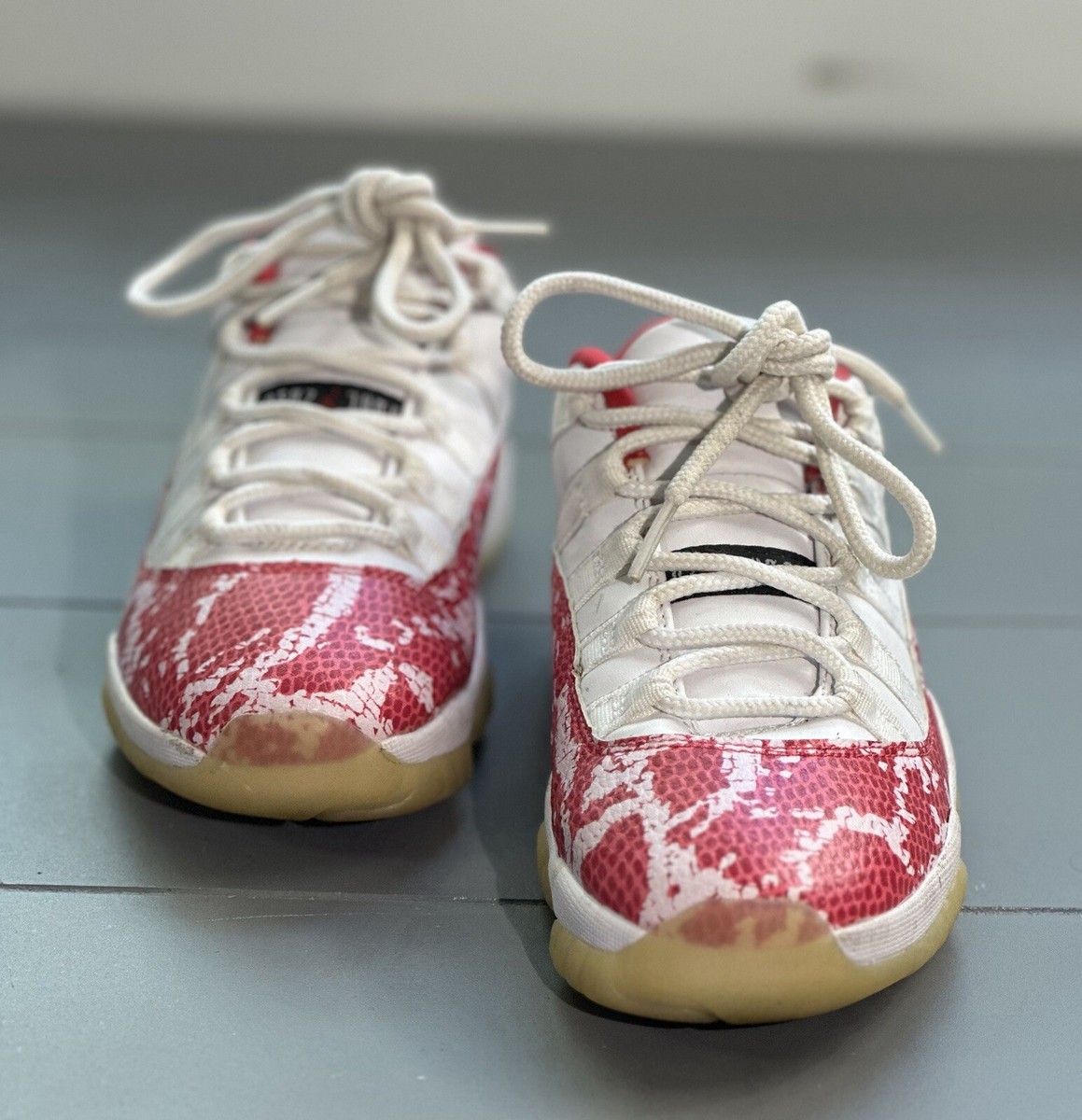 Nike Air Jordan 11 Retro Low Pink Snakeskin 2019 Women's Size Sneakers