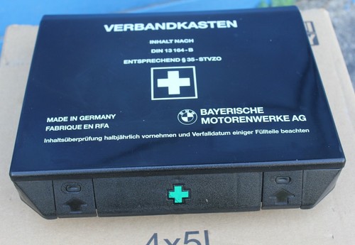BMW E34 VERBANDKASTEN EMERGENCY FIRST AID KIT DIN 13164 B ORIGINAL COMPLETE OEM - Picture 2 of 6