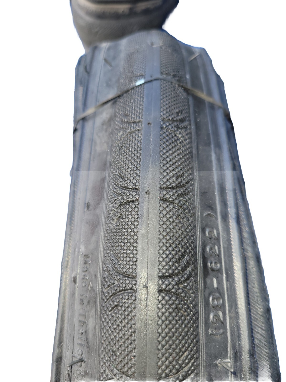 Halfords 700x28c Folding Puncture Resistant Tyres PAIR eBay