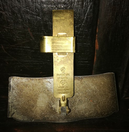VECCHIO OROLOGIO VINTAGE RARO DIWEN DISPLAY INSEGNA BRONZO HUGUENIN LE LOCLE SWISS AD - Foto 5 di 10