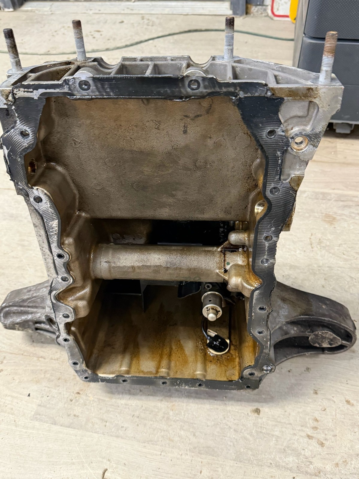 18 MASERATI GHIBLI Oil Pan 3.0L OEM
