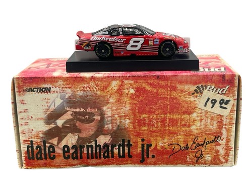 Dale Earnhardt Jr #8 Budweiser 1999 Monte Carlo Action 1:64 Scale Die Cast - 第 1/12 張圖片