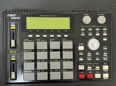 AKAI MPC1000 Sampler Serviced 128MB JJOS mit Netzkabel CF-Karte gebraucht...