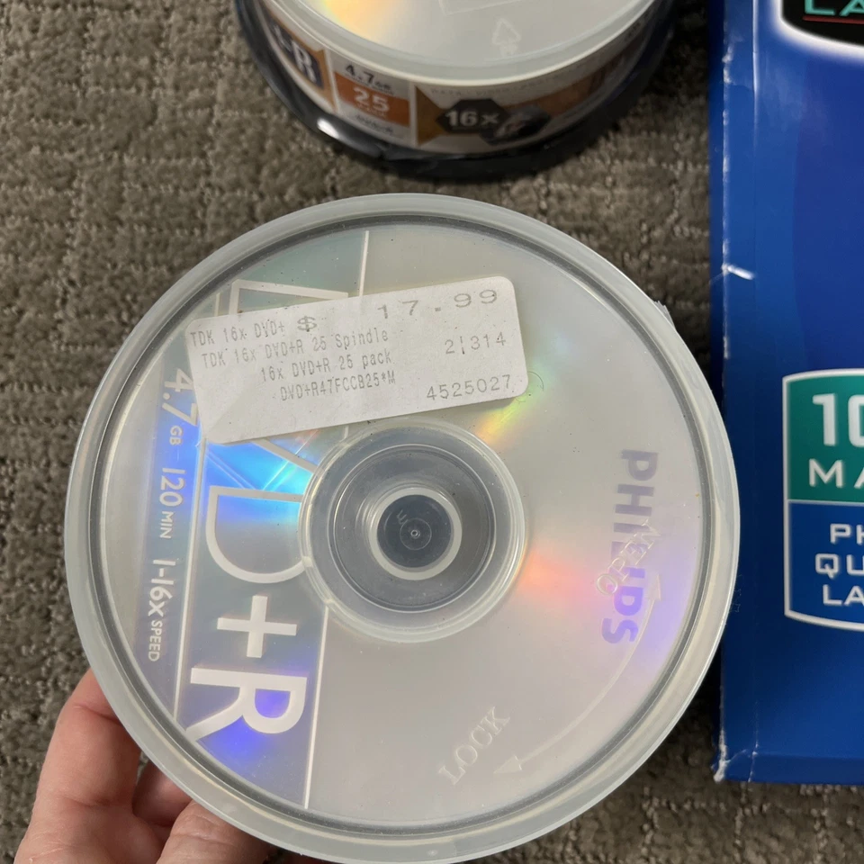 TDK DVD-R 16x spd 4.7 GB Recordable 50 Disks Brand New Labels Bundle - Image 3 of 4