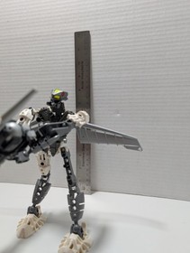 LEGO Bionicle Phantoka Toa Kopaka Set 8685 Incomplete