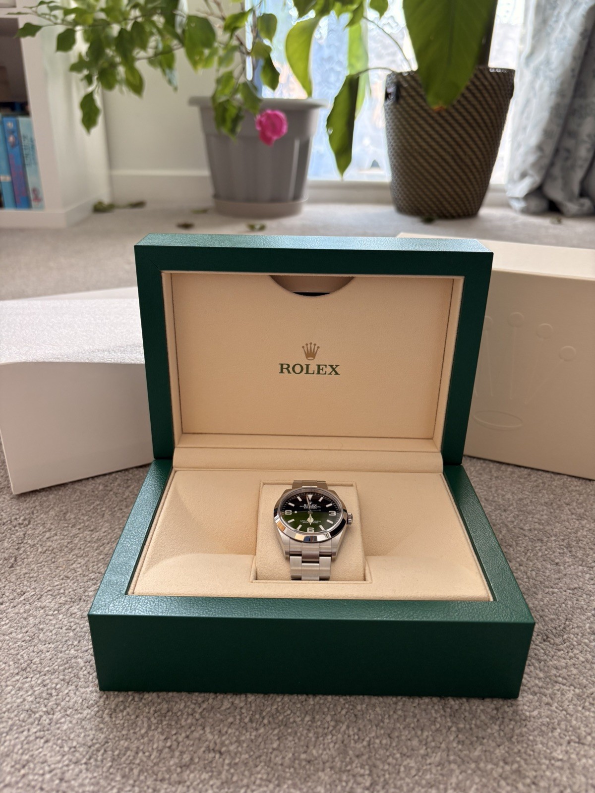 Rolex Explorer 36mm 124270 Full Set