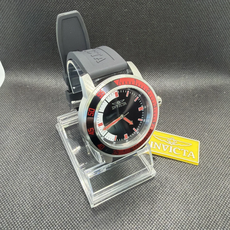 Reloj con correa de silicona Invicta 12845 Specialty cuarzo 45 mm esfera roja y negra para hombre Foto 3 de 4