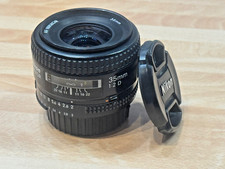 Nikon  Nikkor 35mm F2 D autofocus wide angle lens mint